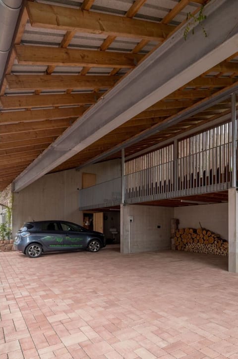 Wheel, Vehicle, Building, Car, Property, Wood, House, Architecture