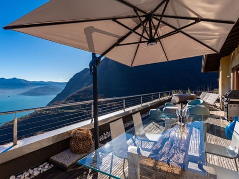 Water, Sky, Azure, Shade, Outdoor Furniture, Swimming Pool, Chair, Wood, Leisure, Real Estate