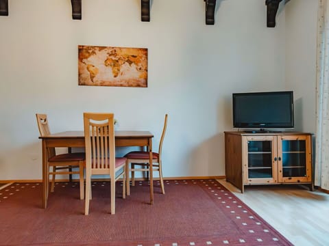 Table, Furniture, Property, Chair, Cabinetry, Building, Wood, Interior Design, Floor, Flooring