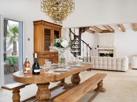 Plant, Sky, Property, Building, Azure, Blue, Tree, House, Leisure, Residential Area