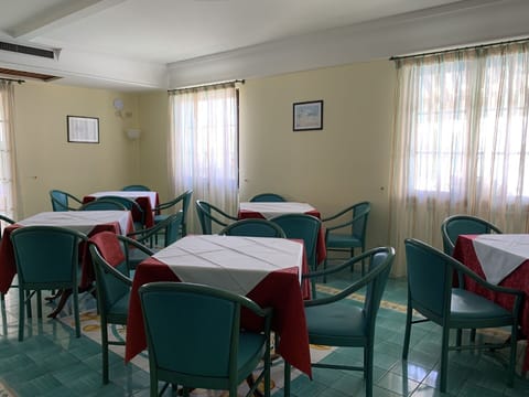 Furniture, Property, Chair, Window, Table, Building, Interior Design, Shade, Curtain, Real Estate