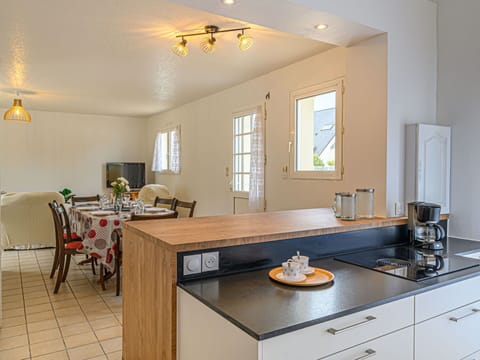 Water, Plant, Furniture, Swimming Pool, Property, Sky, Azure, Blue, Nature, Tree