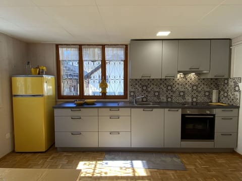 Cabinetry, Countertop, Furniture, Property, Building, Sink, Tap, Wood, Window, Drawer