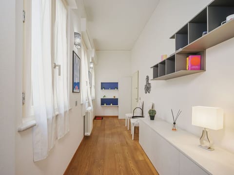 Cloud, Sky, Plant, Property, Building, Window, Flower, Architecture, Urban Design, Neighbourhood