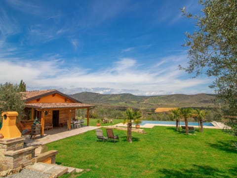 Cloud, Sky, Property, Building, Tree, Wood, Chair, Urban Design, Outdoor Furniture, Table