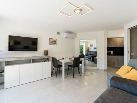 Furniture, Interior Design, Flooring, Wood, Ceiling, Floor, Couch, Table, Room, Living Room