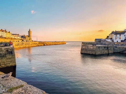 Surrounding area | Pencaire, Helston & The Lizard