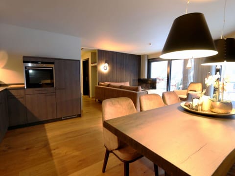 Property, Furniture, Table, Building, Comfort, Wood, Lighting, Cabinetry, Interior Design, Lamp