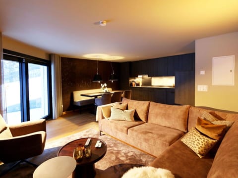 Couch, Property, Furniture, Table, Comfort, Interior Design, Living Room, Floor, Window, Lamp