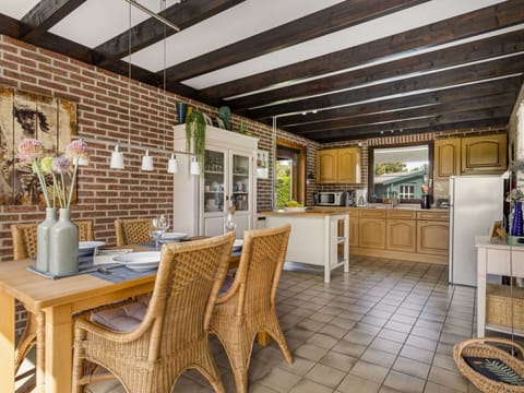 Cloud, Water, Sky, Plant, Property, Azure, Natural Landscape, Swimming Pool, Tree, Vegetation