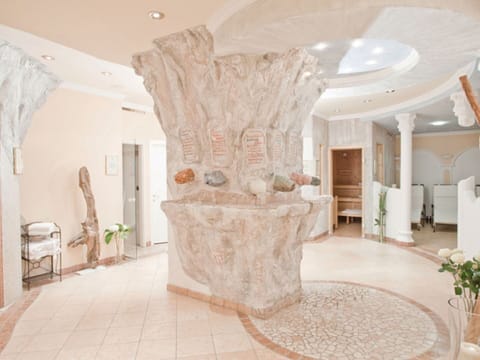 Decoration, Interior Design, Wood, Building, Hall, Floor, Flooring, Plant, Wall, Houseplant