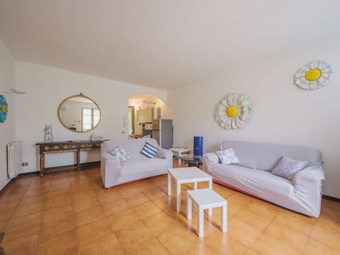 Water, Sky, Table, Furniture, Property, Chair, Azure, Outdoor Table, Outdoor Furniture, Tableware