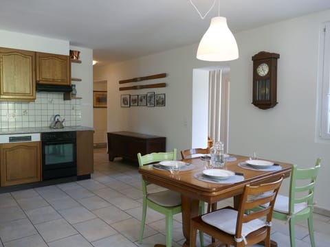 Furniture, Table, Sky, Chair, Wood, Interior Design, Tree, Floor, Shade, Building