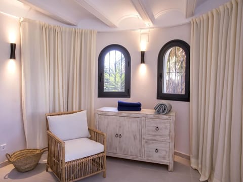 Flower, Plant, Furniture, Property, Window, Building, Green, Chair, Table, Sky