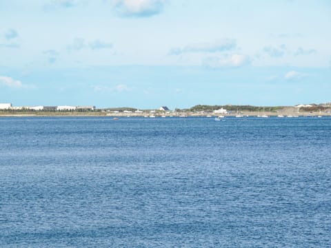 Cloud, Sky, Daytime, Property, Water, Building, Plant, Azure, Urban Design, Public Space