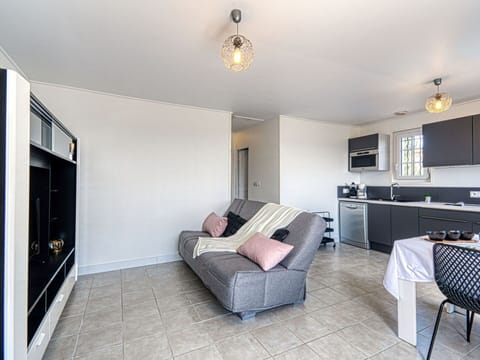 Food, Table, Tableware, Plant, Furniture, Sky, Chair, Dishware, Plate, Outdoor Furniture