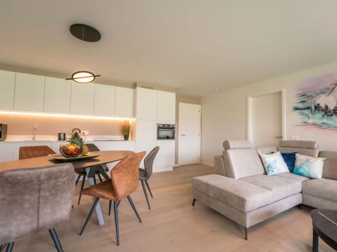 Furniture, Property, Table, Couch, Wood, Building, Chair, Interior Design, Comfort, Flooring