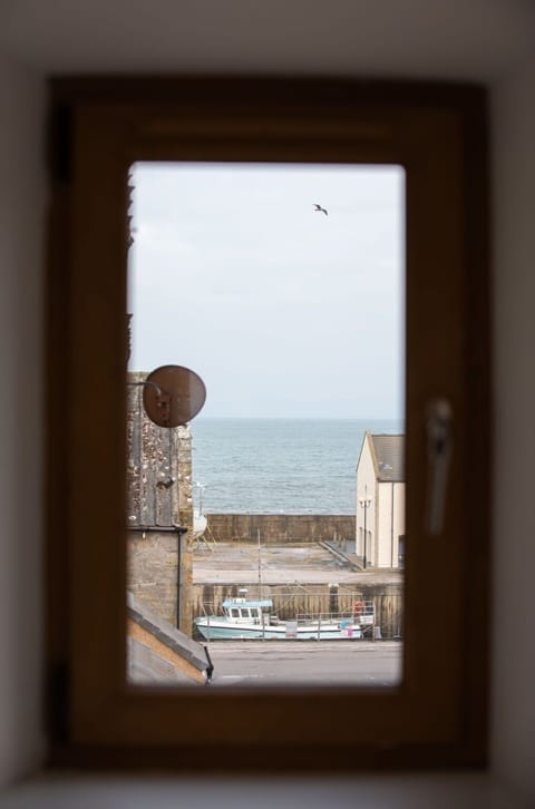 Sky, Furniture, Cloud, Plant, Table, Building, Chair, Interior Design, Tree, Urban Design