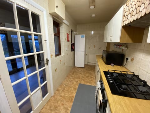 Kitchen, another view