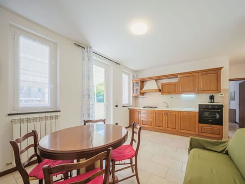 Property, Furniture, Window, Cabinetry, Table, Building, Chair, Wood, Interior Design, Drawer