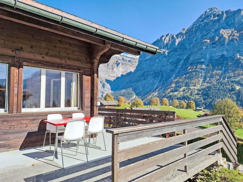 Mountain Range, Hill Station, Valley, Alps, Ridge, Cottage, Hardwood, Porch, Glacial Landform, Mountain Village