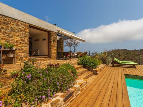 Home, Cottage, Estate, Farmhouse, Eco Hotel, Landscaping, Villa, Wood Stain, Backyard, Balcony