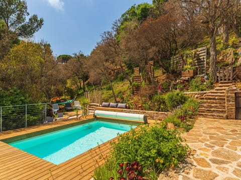 Garden, Swimming Pool, Resort, Eco Hotel, Landscaping, Backyard, Yard, Flowerpot, Botanical Garden