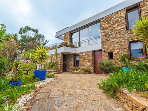 Residential Area, Home, Estate, Garden, Hacienda, Landscaping, Villa, Stone Wall, Mansion