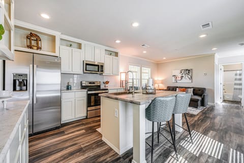 Kitchen | Drip Coffee Maker | Bar Seating