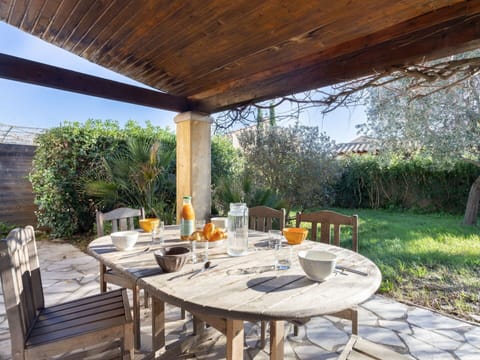 Water, Cloud, Sky, Plant, Blue, Natural Landscape, Azure, Coastal And Oceanic Landforms, Vegetation, Beach