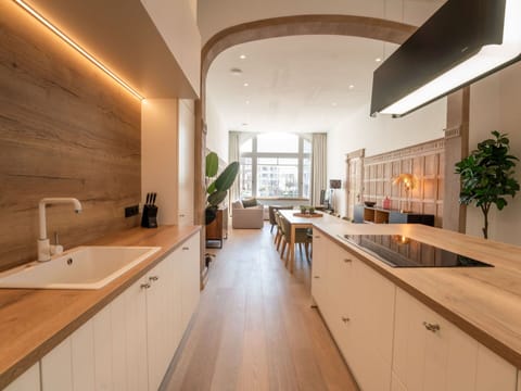 Cabinetry, Property, Furniture, Countertop, Kitchen Sink, Sink, Plant, Wood, Interior Design, Architecture