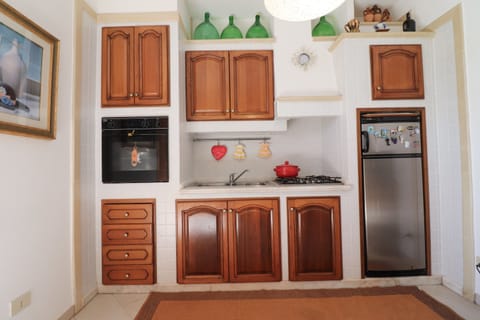 Fridge, microwave, stovetop, highchair