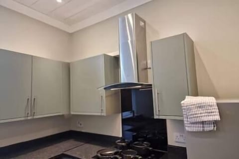 D5e47c4d 2c7f 435c b438 d96f72de4ec9