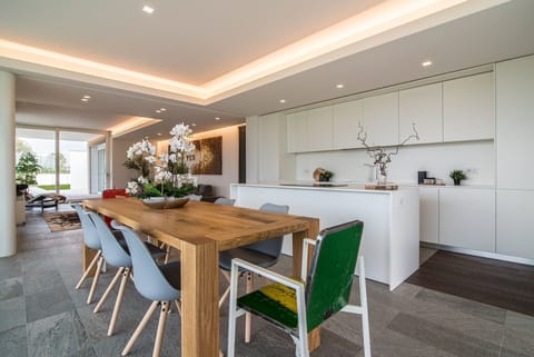 Autumn, Kitchen, Spring, Summer