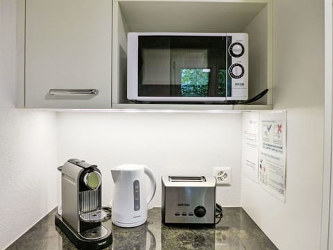 Property, Interior Design, Home Appliance, Wall, Gas, Audio Equipment, Machine, Electronic Device, Major Appliance