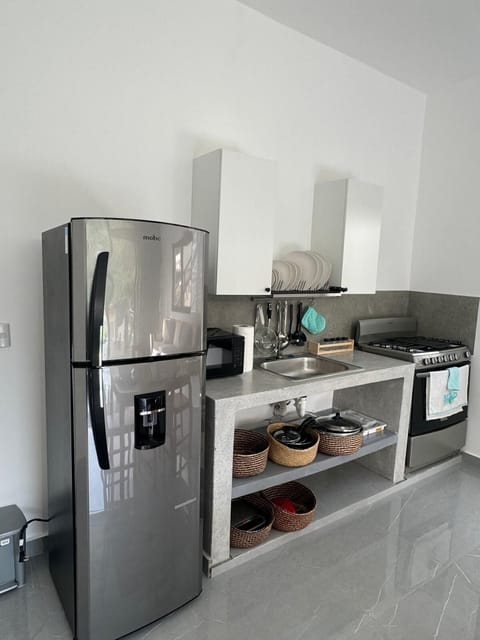 Fridge, microwave, oven, coffee/tea maker