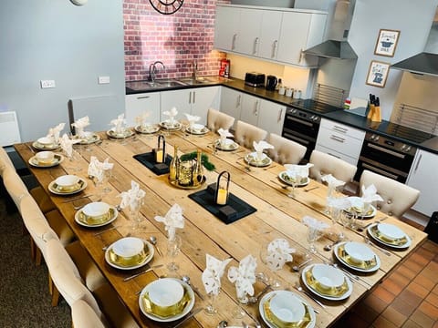 The North Wales Gathering Large Kitchen &amp; Dining