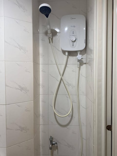 Shower, bidet, towels, soap