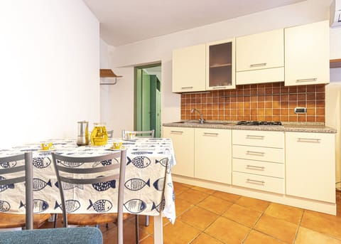 kitchen-Casa Bartolomea 13-Elba Island