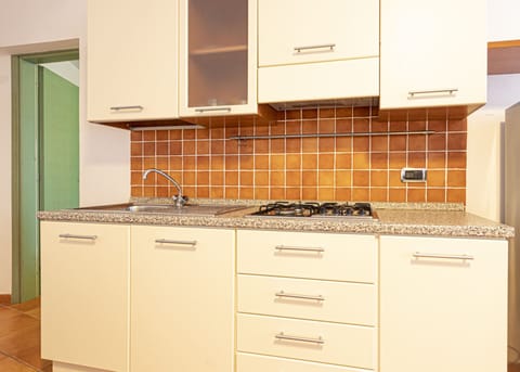 kitchen-Casa Bartolomea 13-Elba Island