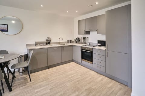 23 Waterside Place, Taunton - Host & Stay