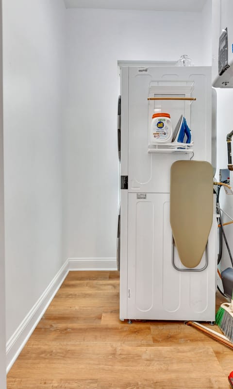 Indoors, Hardwood, Floor, Flooring, Refrigerator