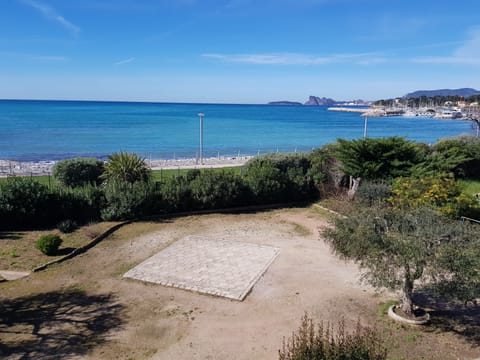 Appartement Type 3 en Front de mer Apartment in La Cadière-d'Azur
