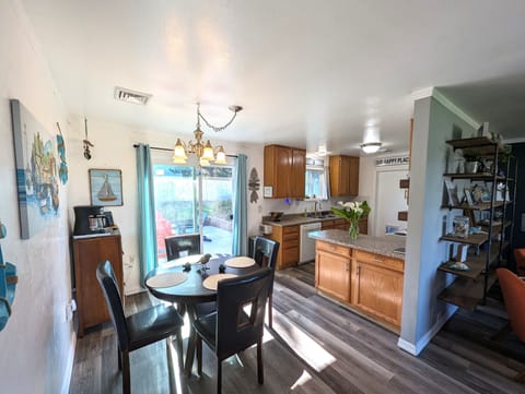 Breakfast nook that looks out to the private backyard patio