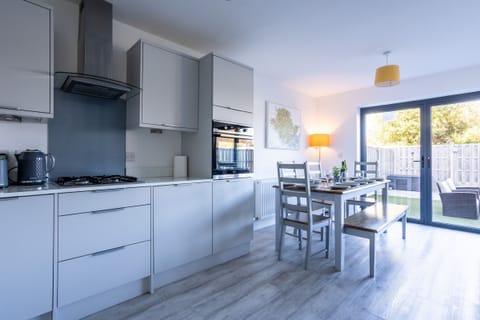 Gwel Y Mynydd - Kitchen Dining