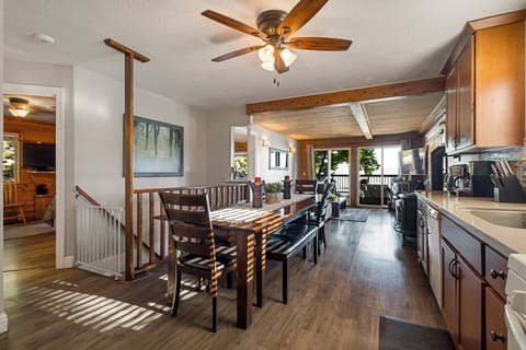 Kitchen seating for 8.