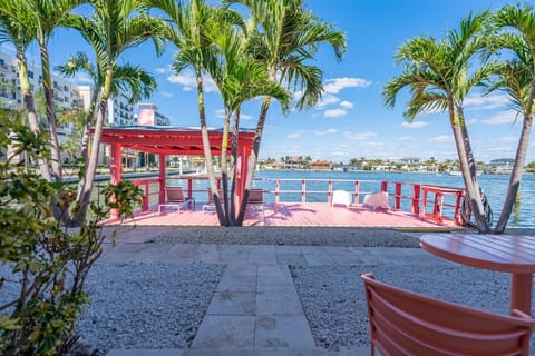 Tropical Breeze Motel Clearwater Beach: Your Ultimate Beach Getaway