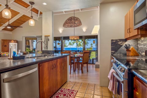 d833b77e-4a42-4917-a227-dd1008575535