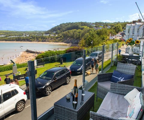 Balcony with sea and beach views
