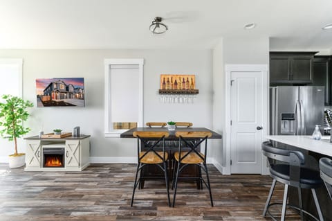 Dining Room | Wine Glass Rack